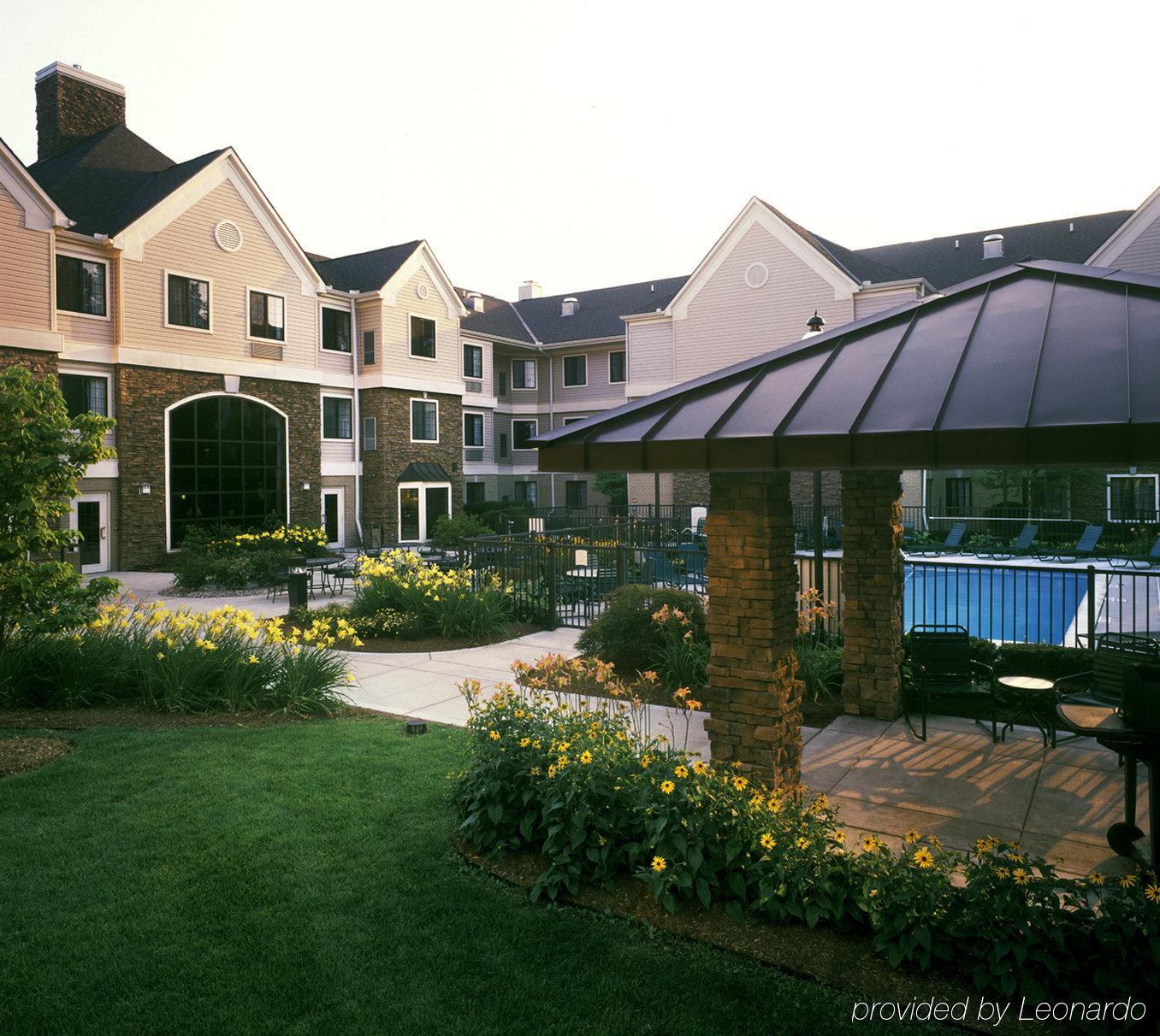 Staybridge Suites Detroit-Utica By Ihg Exteriör bild