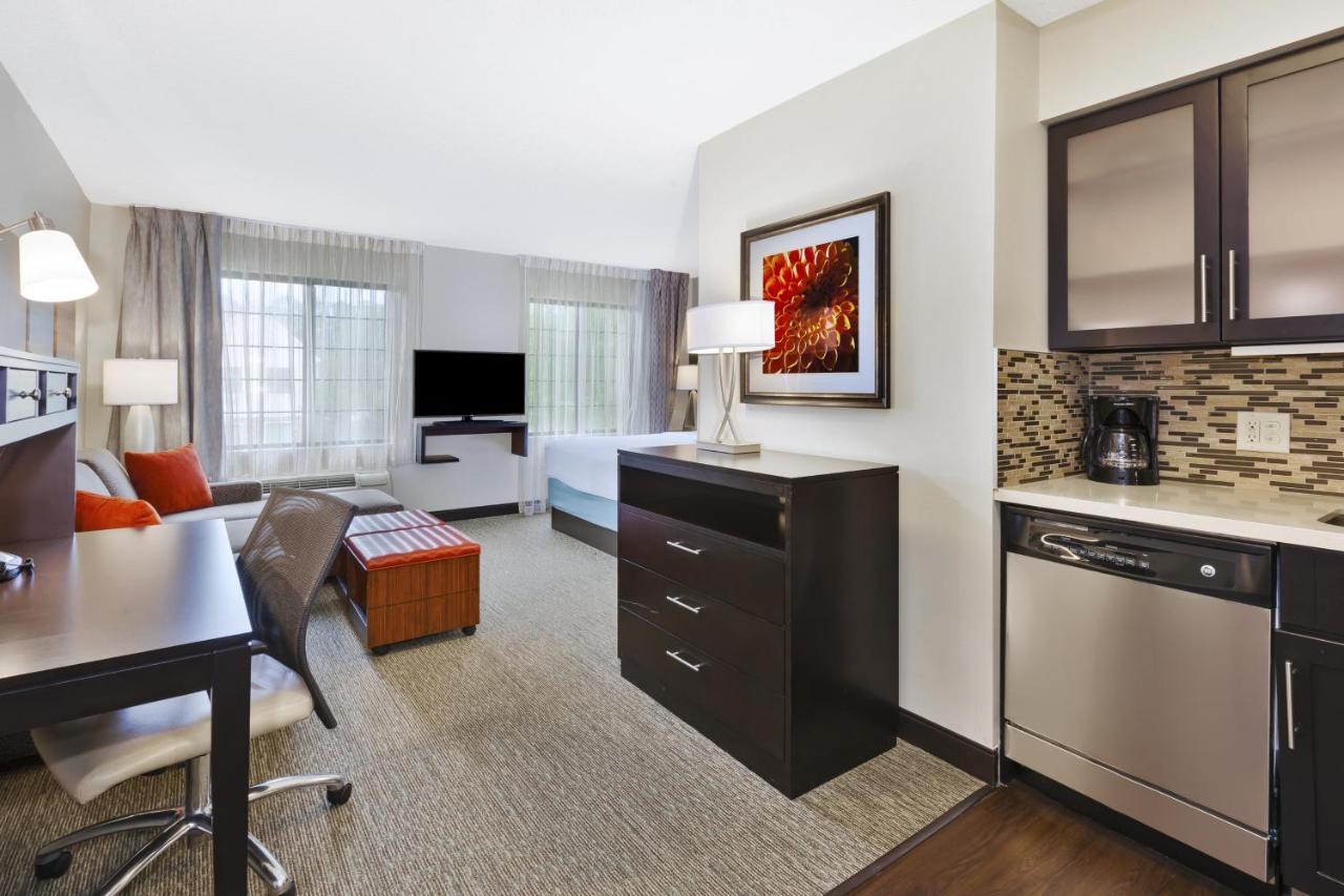 Staybridge Suites Detroit-Utica By Ihg Exteriör bild